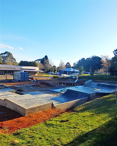 Concreting continues on site and helps shape the new skate park