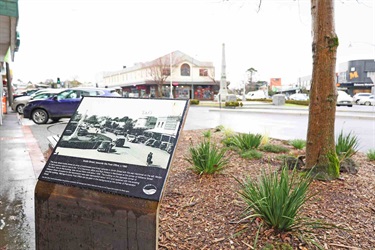 Warragul Historical Signage (1)